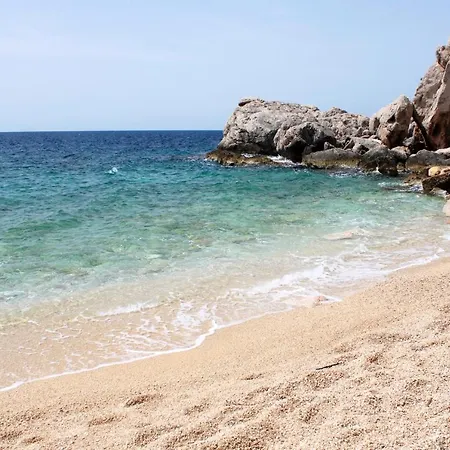 Sveta Nedilja 13753e Appartement Jelsa (Hvar)